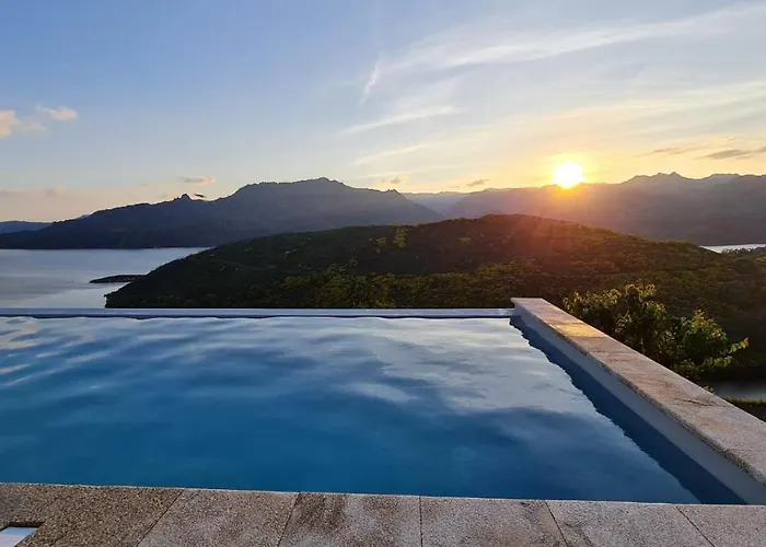 Casa Albelo Do Gerês Alojamento de Turismo Rural *